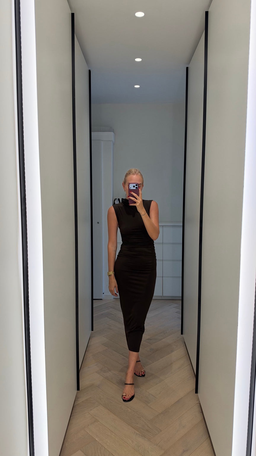 Cocoa Sienna Ruched Midi Dress front