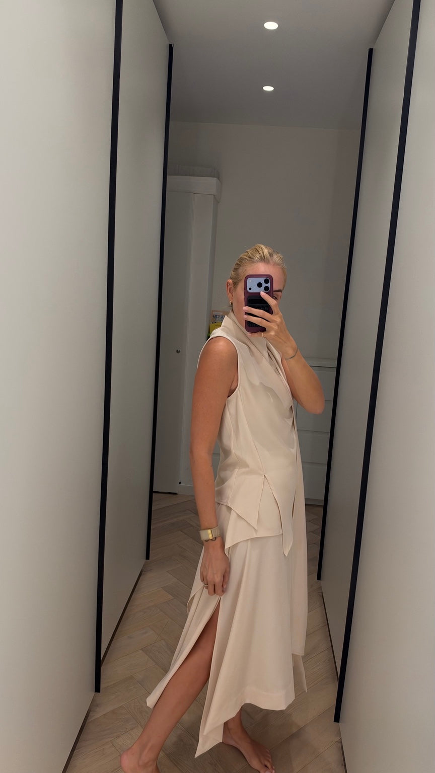 Ivory draped set, side view